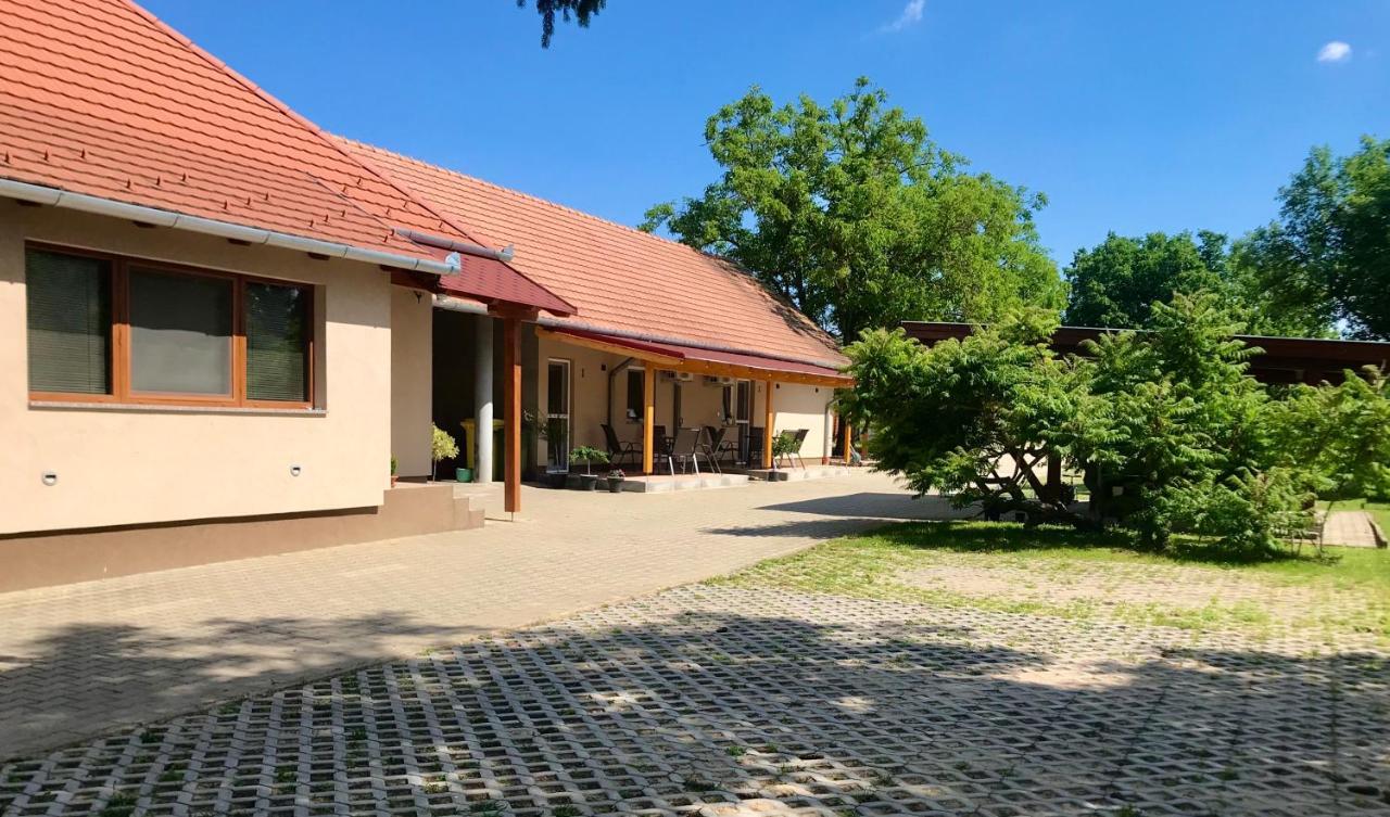 Lena Vendeghaz Ξενοδοχείο Balatonberény Εξωτερικό φωτογραφία